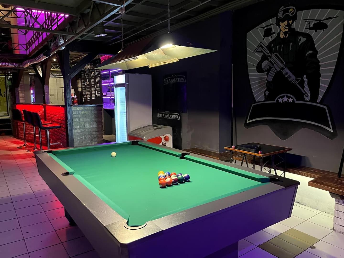 Villa The Bachelor Bar - Bunker | Private Club Budapest Exterior foto